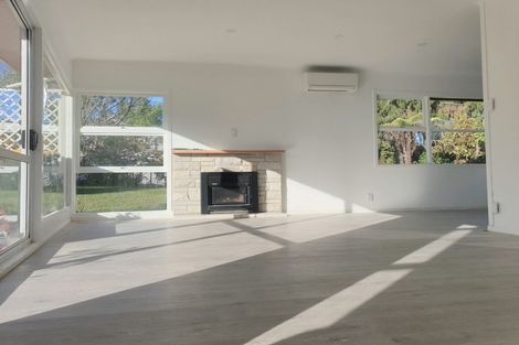 Photo of property in 60 Lynden Avenue, Hillcrest, Auckland, 0627