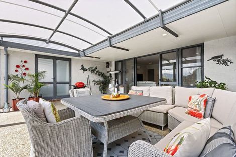 Photo of property in 21 Pyle Road East, One Tree Point, Whangarei, 0171