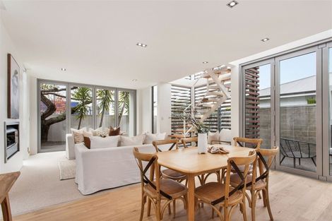 Photo of property in 198 Salisbury Street, Christchurch Central, Christchurch, 8013