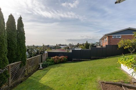 Photo of property in 65 Poaka Avenue, Dinsdale, Hamilton, 3204