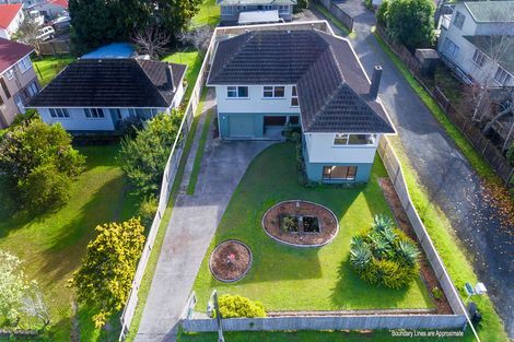 Photo of property in 34 Kaikoura Street, Henderson, Auckland, 0612