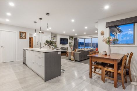 Photo of property in 2 Ihakara Arthur Lane, Aotea, Porirua, 5024