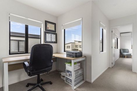 Photo of property in 42 Skua Road, Hobsonville, Auckland, 0616