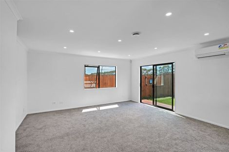 Photo of property in 20a Survila Street, Takanini, 2110