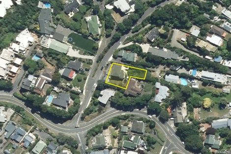 Photo of property in 2 Seaview Road, Paremata, Porirua, 5024