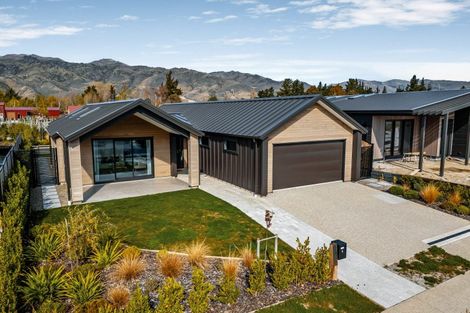 Photo of property in Wooing Tree Vineyard Ltd, 6 Blondie Drive, Cromwell, 9310
