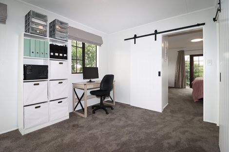 Photo of property in 10 Kereru Place, Masterton, 5810