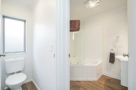Photo of property in 8a-d Tay Street, Turnbull Thomson Park, Invercargill, 9810