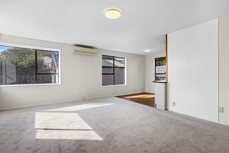 Photo of property in 2/33 Tower Street, Hornby, Christchurch, 8042