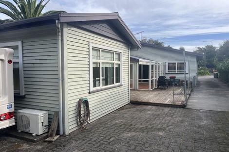 Photo of property in 8b Ngaio Street, Strandon, New Plymouth, 4312