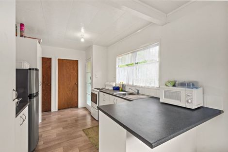 Photo of property in 7 Landsdale Place, Massey, Auckland, 0614