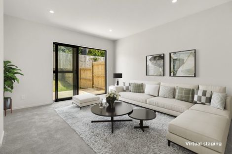 Photo of property in 15 Paina Crescent, Massey, Auckland, 0614