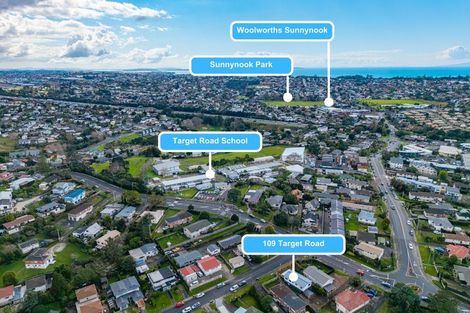 Photo of property in 2/109 Target Road, Totara Vale, Auckland, 0629