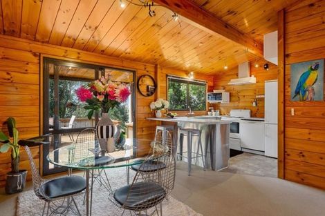 Photo of property in 156 Oaktree Avenue, Browns Bay, Auckland, 0630
