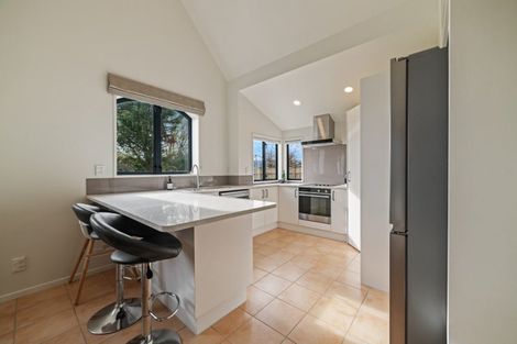Photo of property in 109 Pacific Drive, Fitzherbert, Palmerston North, 4410