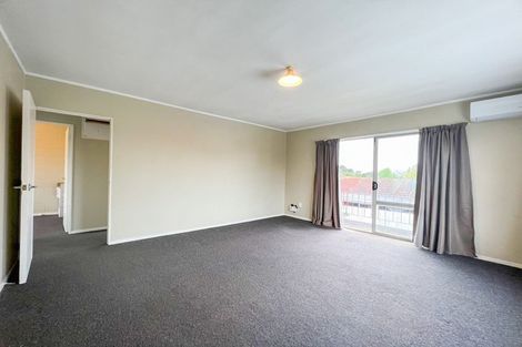 Photo of property in 112 Lynwood Road, New Lynn, Auckland, 0600