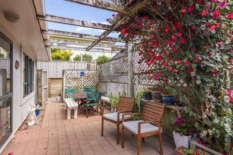 Photo of property in 12 Rua Road, Paraparaumu Beach, Paraparaumu, 5032