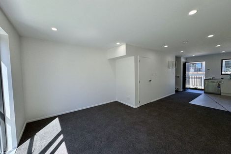 Photo of property in 8 Raupeti Lane, Henderson, 0612