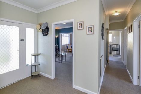 Photo of property in 27 Hannan Street, Levin, 5510