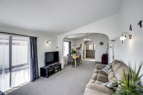 Photo of property in 8b Banff Place, Tamatea, Napier, 4112