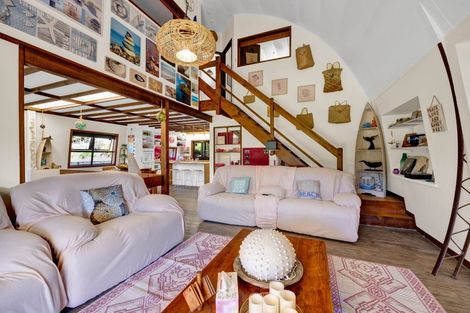 Photo of property in 9 Beach Road, Patea, 4520