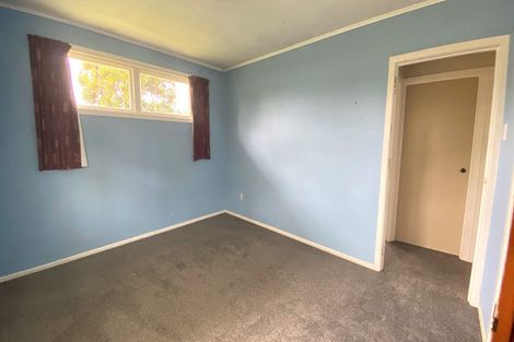 Photo of property in 26 Kirrie Avenue, Te Atatu South, Auckland, 0610