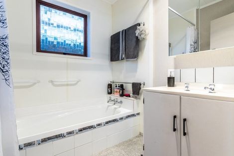 Photo of property in 63 Burgoyne Street, Woodville, 4920