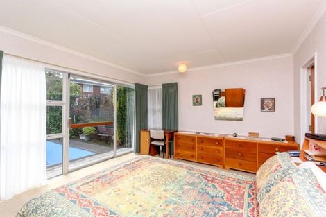 Photo of property in 5 Renown Place, Spotswood, New Plymouth, 4310