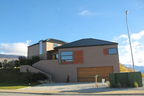 Photo of property in 76 Kings Drive, Wanaka, 9305
