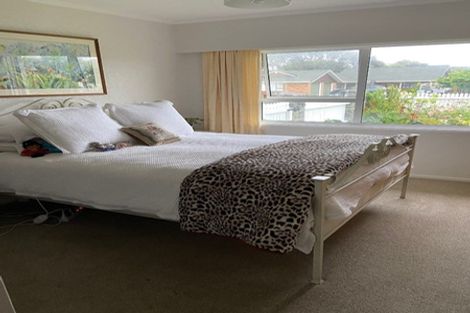 Photo of property in 28 Oriwa Street, Waikanae, 5036