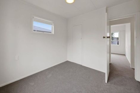 Photo of property in 5 Nikau Street, Inglewood, 4330