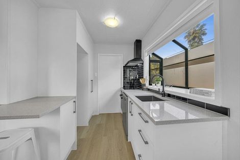 Photo of property in 2/40 Rosella Road, Mangere East, Auckland, 2024