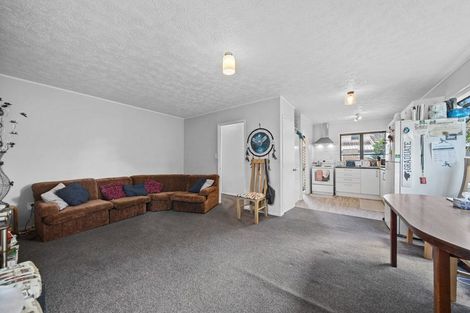 Photo of property in 2/397 Roscommon Road, Clendon Park, Auckland, 2103