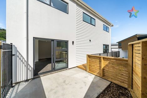 Photo of property in 1/1 Helvetia Grove, Naenae, Lower Hutt, 5011