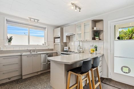 Photo of property in 2/15a Bennett Street, Saint Albans, Christchurch, 8052