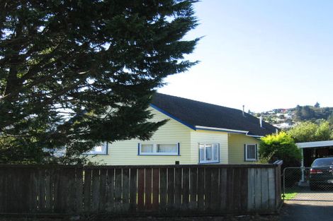 Photo of property in 12 Clapham Grove, Stokes Valley, Lower Hutt, 5019