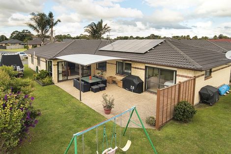 Photo of property in 22 Puketi Lane, Waiuku, 2123