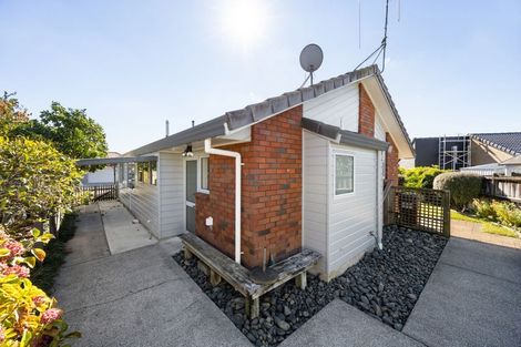 Photo of property in 1 The Avenue, Harrowfield, Hamilton, 3210