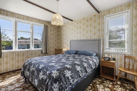 Photo of property in 13 Philomel Crescent, Bayswater, Auckland, 0622