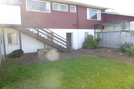Photo of property in 1b/2 Divich Avenue, Te Atatu South, Auckland, 0610