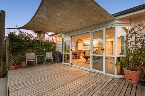 Photo of property in 74 Woodside Road, Woodside, Outram, 9073