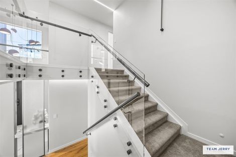 Photo of property in 4 Seawind Way, Hobsonville, 0616