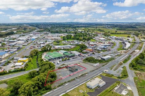 Photo of property in 280 Great South Road, Papakura, 2110