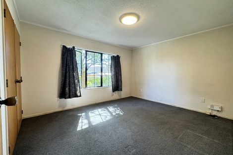 Photo of property in 18 Sunward Rise, Glenfield, Auckland, 0629