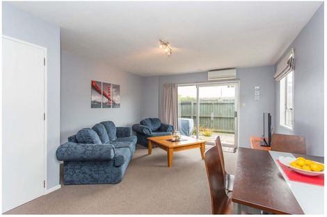 Photo of property in 4/477 Hereford Street, Linwood, Christchurch, 8011