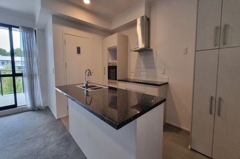 Photo of property in 10/11 Carlos Drive, Flat Bush, Auckland, 2016