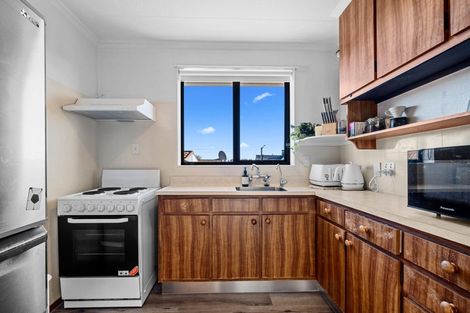 Photo of property in 19 Tukapa Street, Westown, New Plymouth, 4310