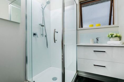 Photo of property in 1/744 Te Atatu Road, Te Atatu Peninsula, Auckland, 0610