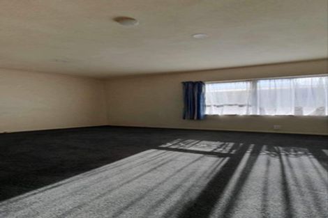 Photo of property in 10 Valencia Place, Manurewa, Auckland, 2102