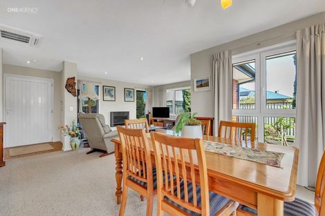 Photo of property in 4 Stonebridge Lane, Oxford, 7430